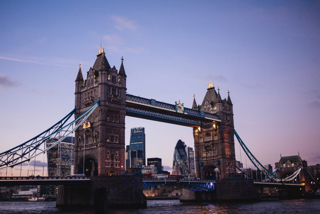 Tower Bridge Steckbrief - 10 Fakten über die Tower Bridge in London