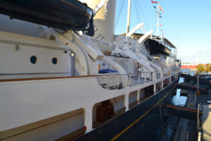 Royal Yacht Britannia Aussenansicht