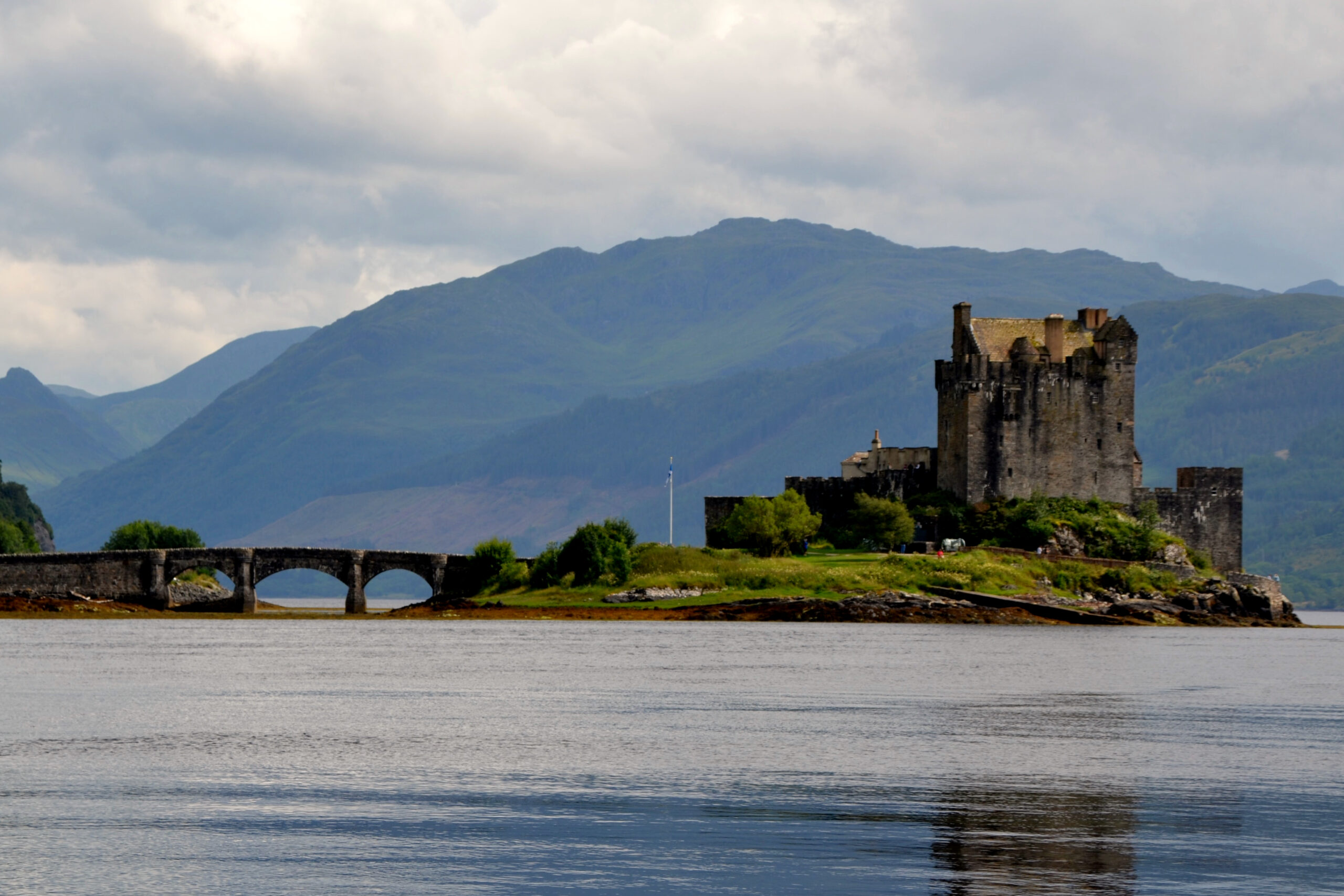 Eilean Donan Castle mit See